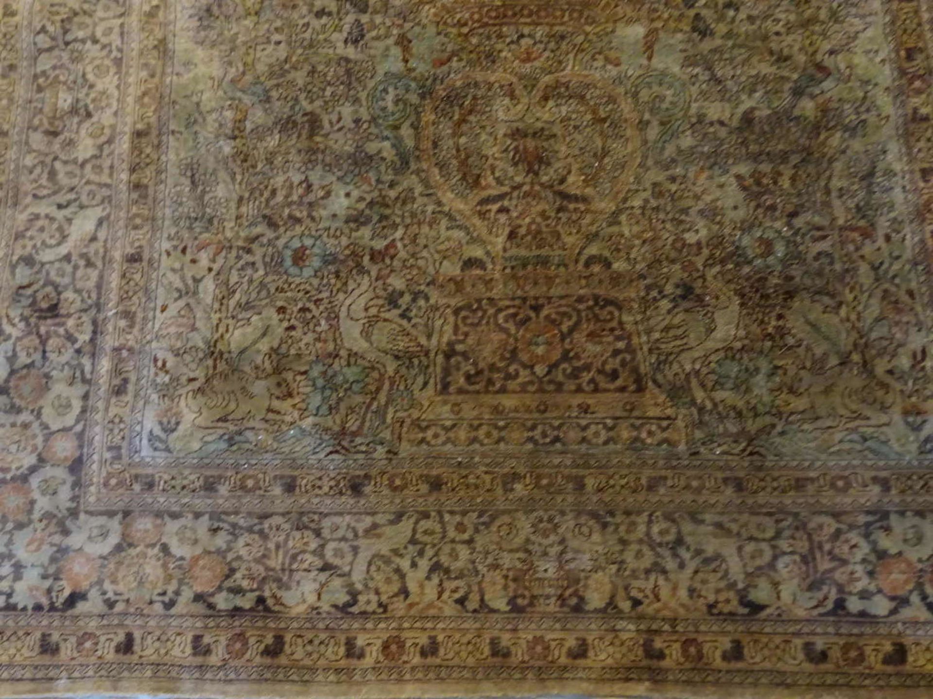 Seidenteppich, muß gereinigt werden, sonst guter Zustand. Länge ca. 1,75 m, Breite ca. 0,92 m.Silk - Image 2 of 2