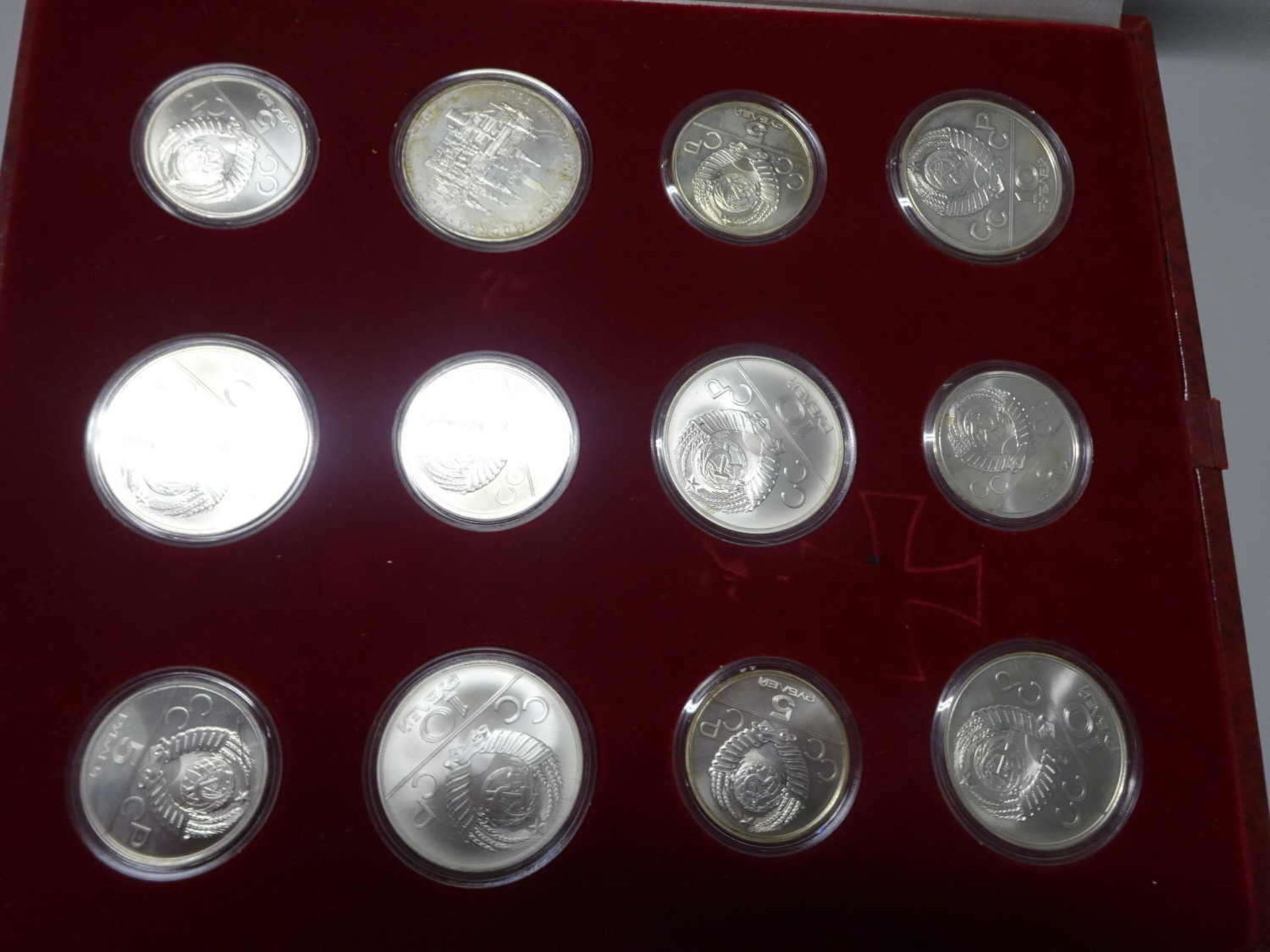Komplette Münzsammlung, Olympia Moskau 1980, Silber, insg. 28 Münzen, in Original - Bild 2 aus 3
