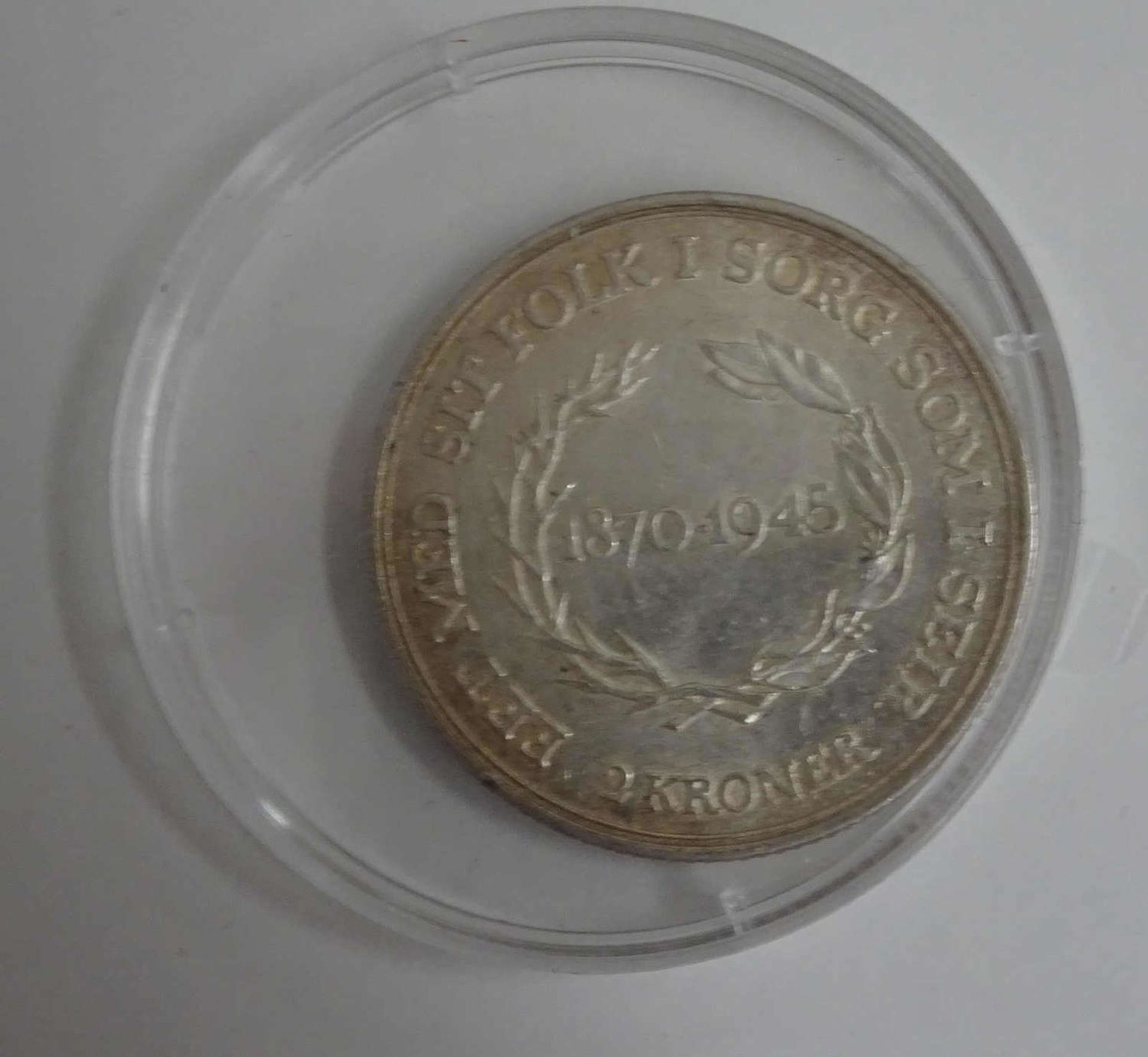 Dänemark, 2 Kronen Silber 1945 "Christian X. VZDenmark, 2 crowns silver 1945 "Christian X. VZ - Bild 2 aus 2