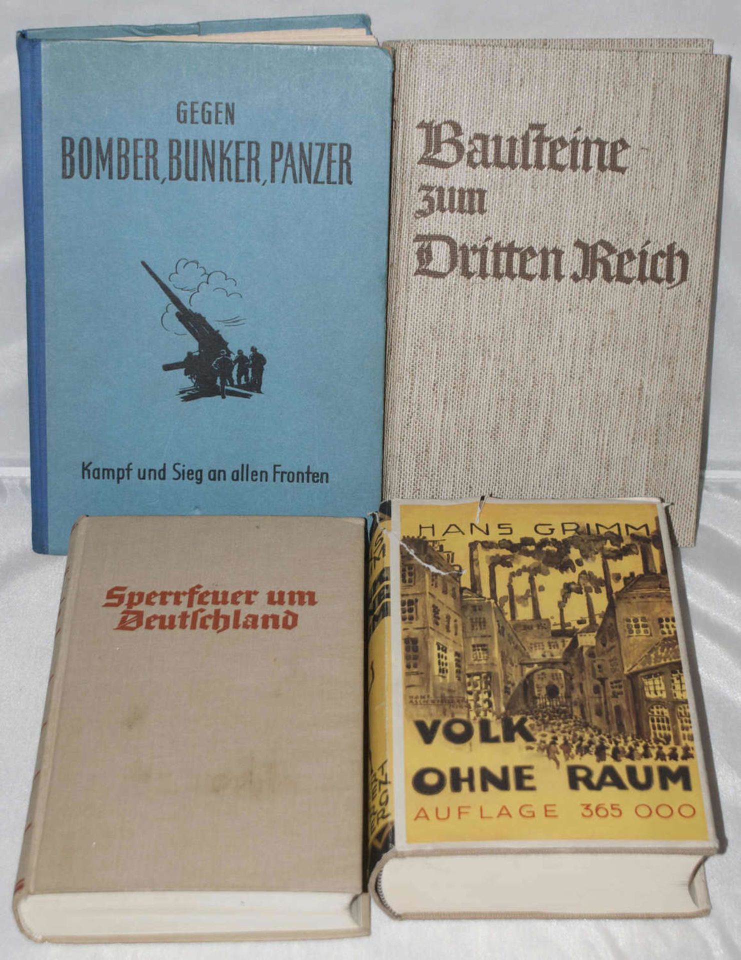 4 Bücher 2. Weltkrieg: 1."Gegen Bomber, Bunker, Panzer", 2. "Sperrfeuer um Deutschland", 3. "Volk