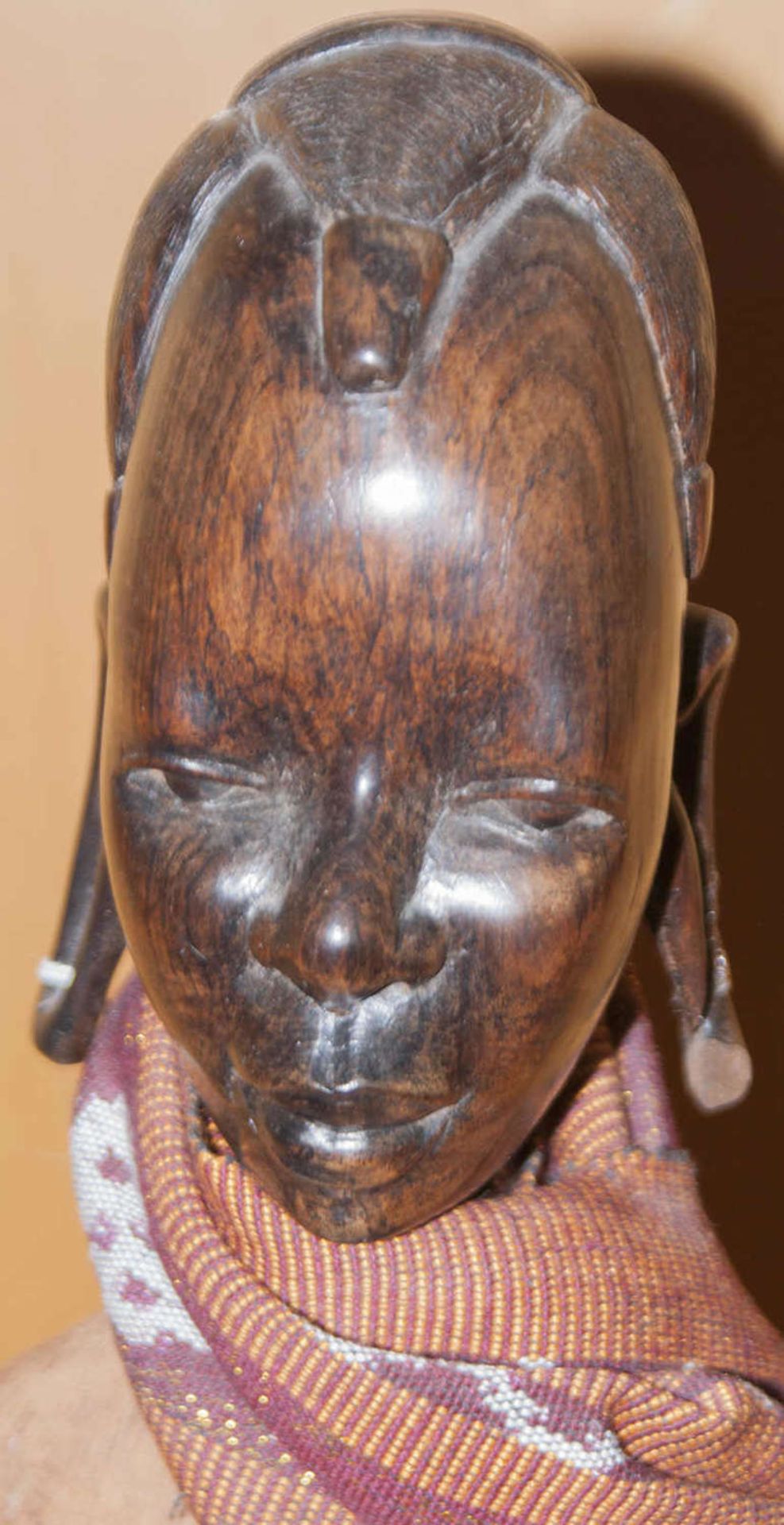 Afrikanische Holzfigur. Aufwendig geschnitzt. Höhe ca. 81 cm. Bitte besichtigenAfrican wooden - Bild 3 aus 3
