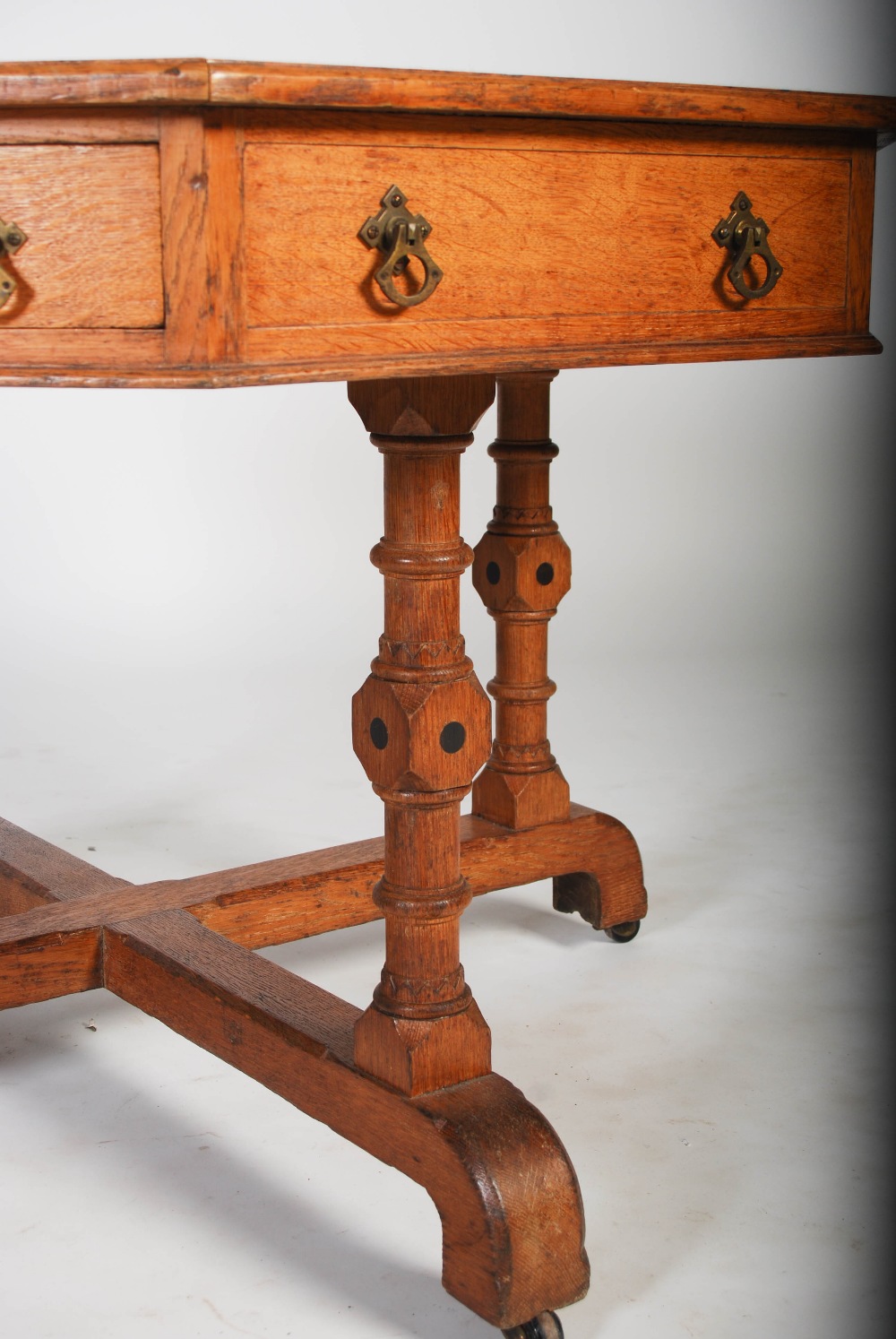 A Victorian oak octagonal shaped centre table, the green baize lined top above four frieze drawers - Image 3 of 3