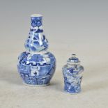 A Chinese blue and white porcelain gourd vase and a Chinese porcelain blue and white Meiping snuff