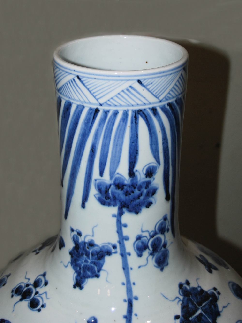 A pair of decorative Chinese blue and white porcelain bottle vases, decorated in the Ming style with - Image 6 of 13