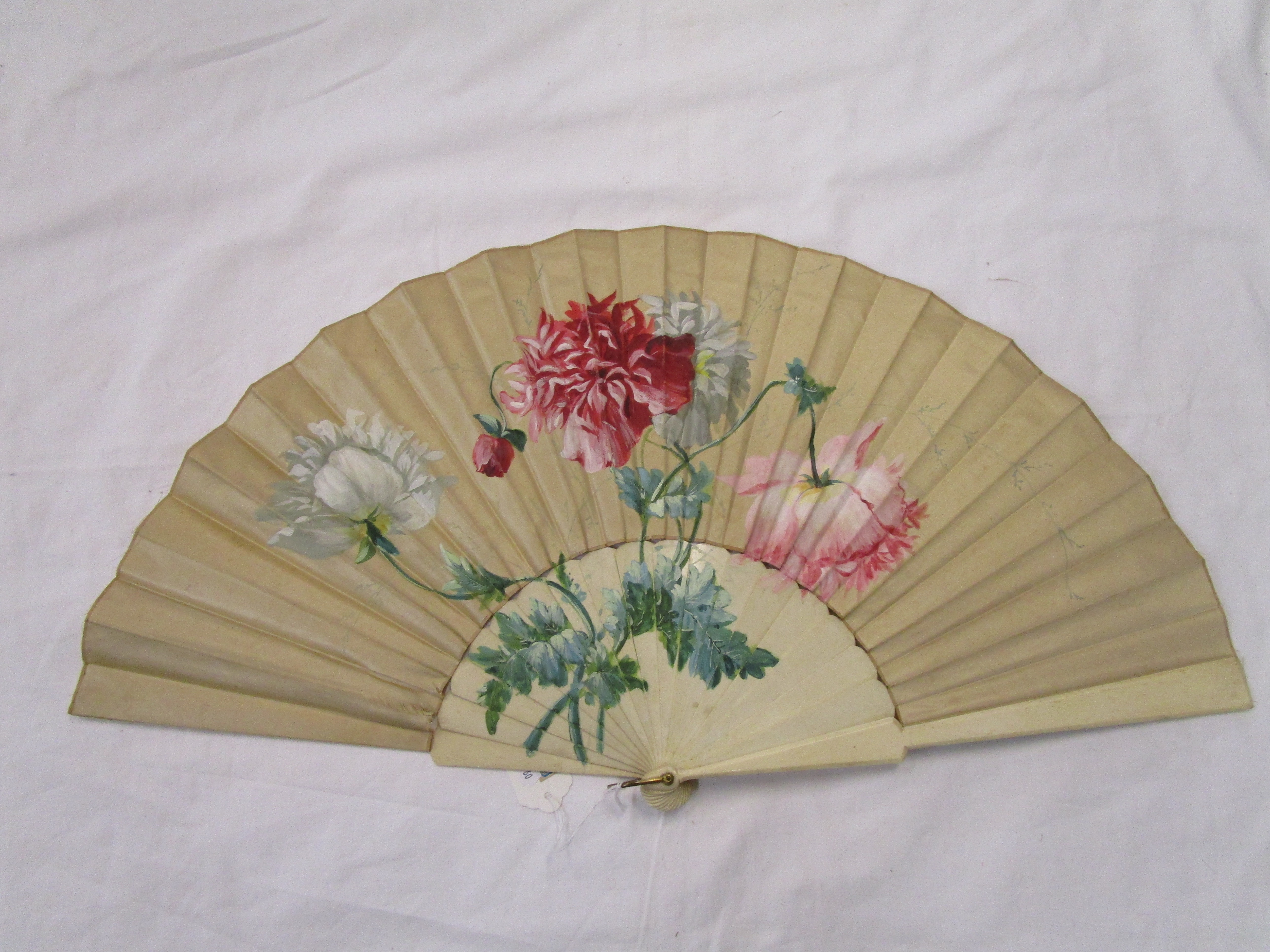 2 Victorian painted fans - Image 6 of 7