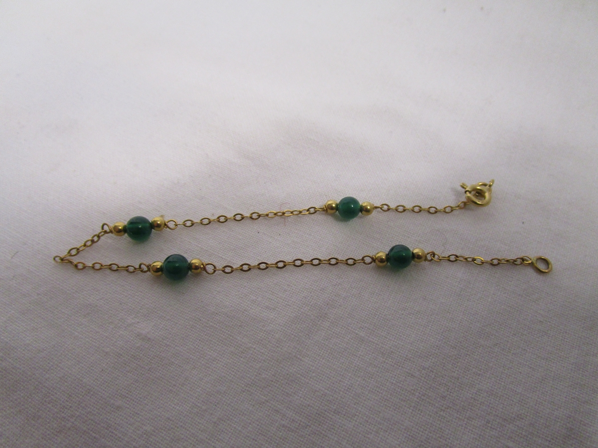 Small 18ct bracelet