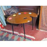 Novelty artist pallette table