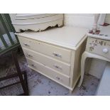 Painted chest of 3 drawers