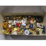 Large collection of badges to include enamelled pins