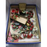 Box of Chinese jewellery to include jade, carnelian & hardstone