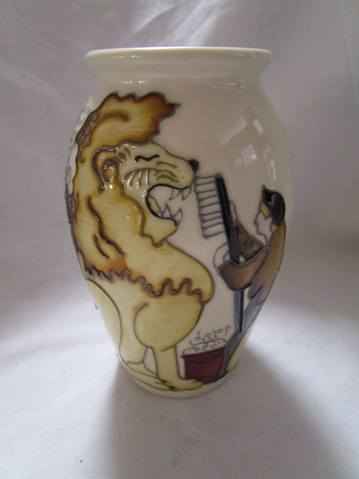 Moorcroft Vase April Fools Day 2017 'A Time to Wash Lions' by Kerry Go