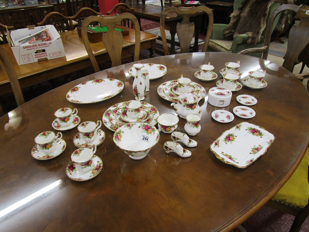 Collection of Royal Albert - Old Country Roses