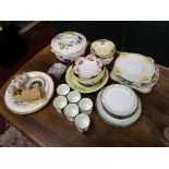 Collection of china to include Royal Worcester