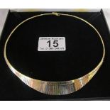 Tri coloured 14ct gold necklace - Approx 25g