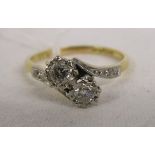 Good 18ct diamond twist ring