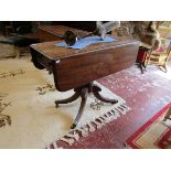 Georgian mahogant drop-leaf table