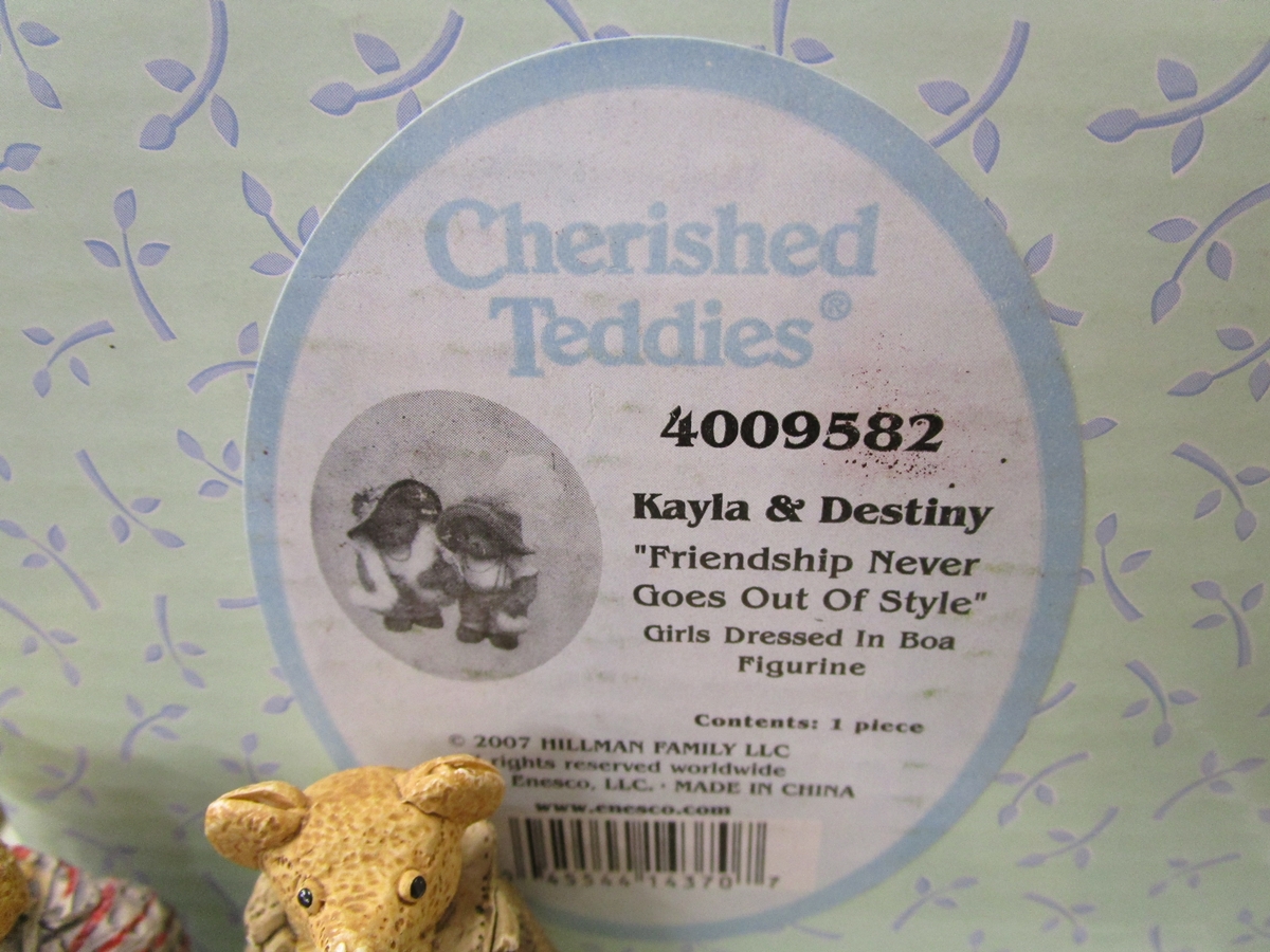 Huge collection of Cherished Teddies, Peter Fagan’s Bear and Me, Annekabouke Gnomy's Diaries etc. - Image 9 of 14