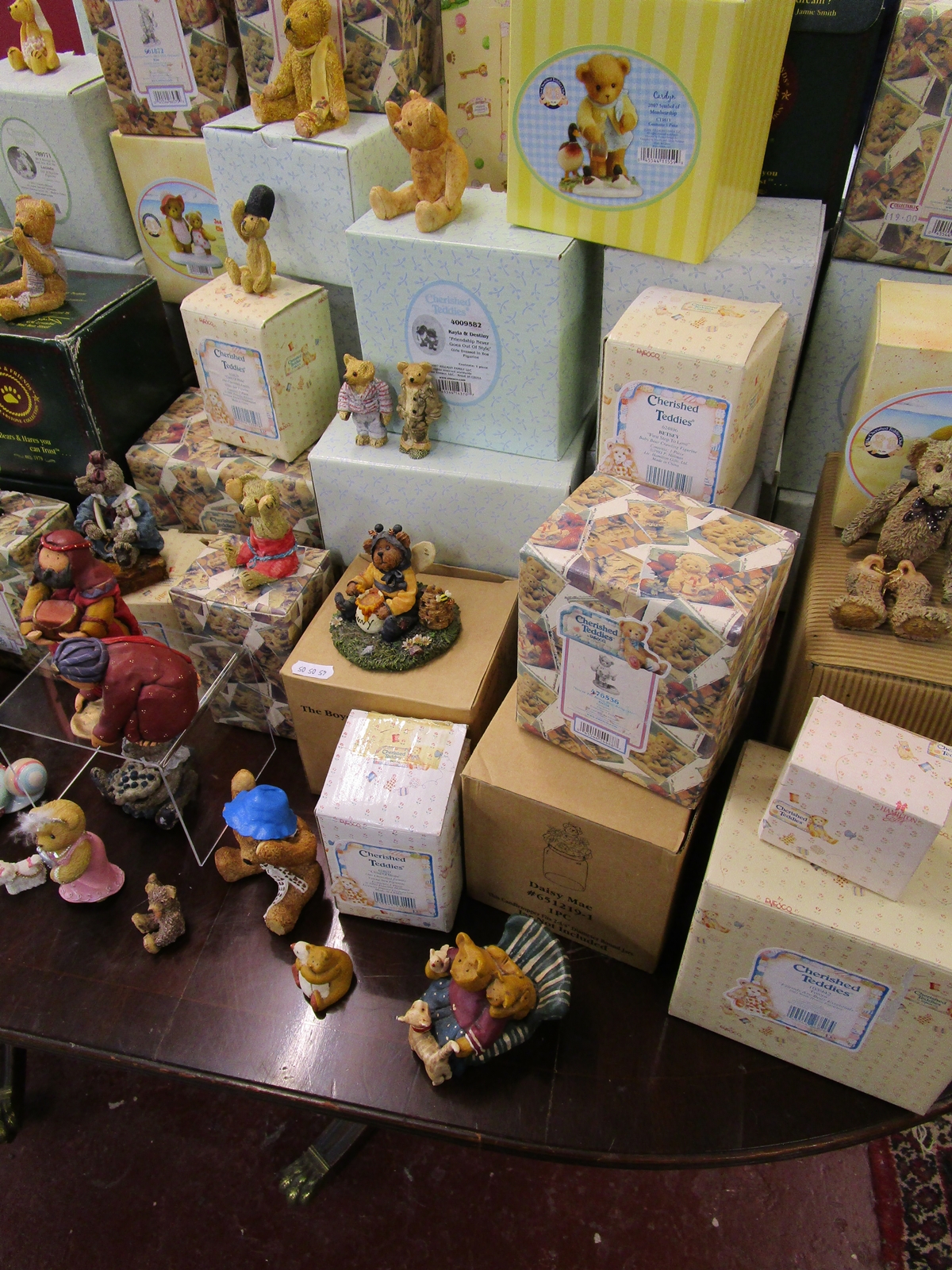 Huge collection of Cherished Teddies, Peter Fagan’s Bear and Me, Annekabouke Gnomy's Diaries etc. - Image 8 of 14