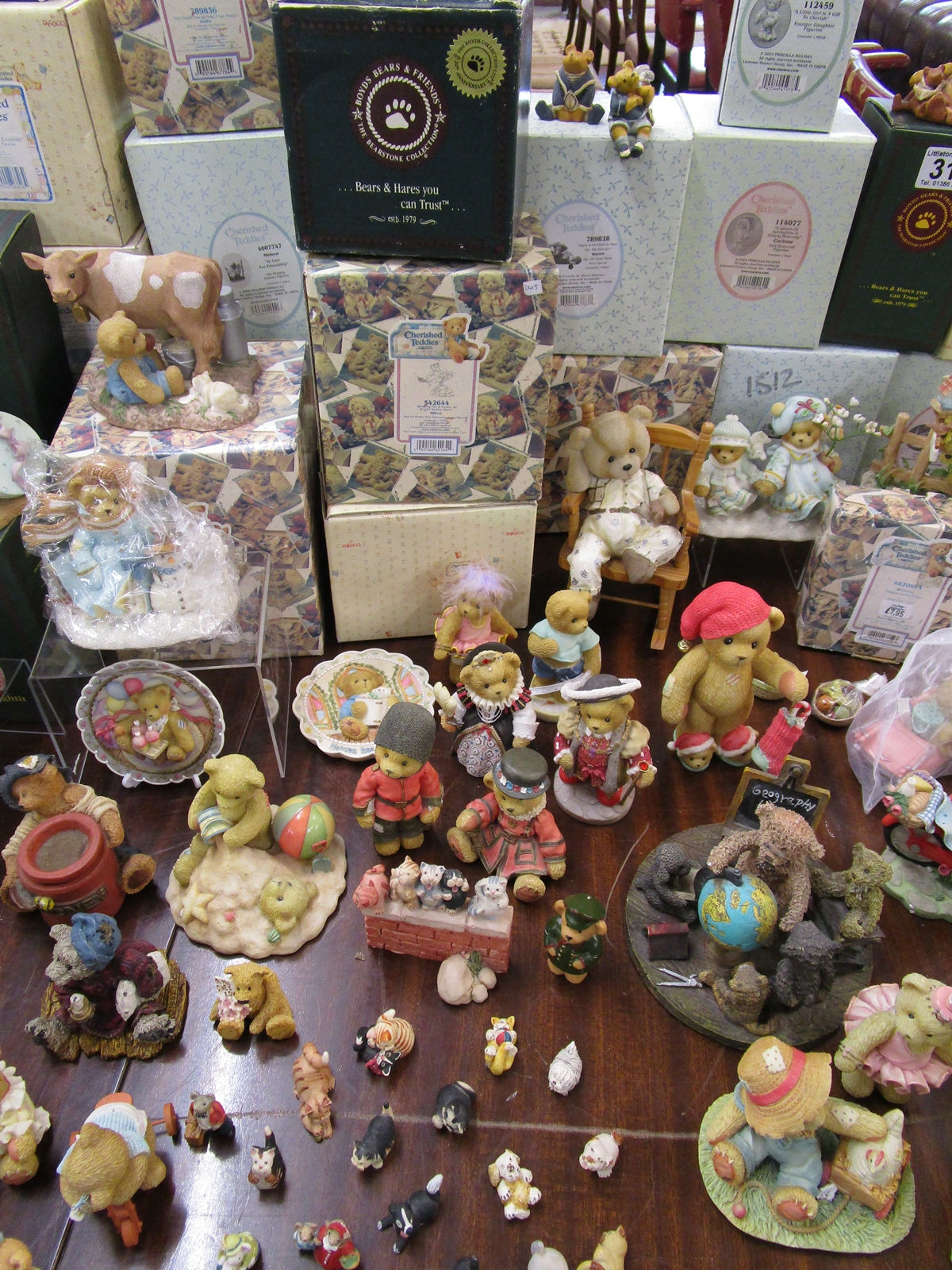 Huge collection of Cherished Teddies, Peter Fagan’s Bear and Me, Annekabouke Gnomy's Diaries etc. - Image 3 of 14