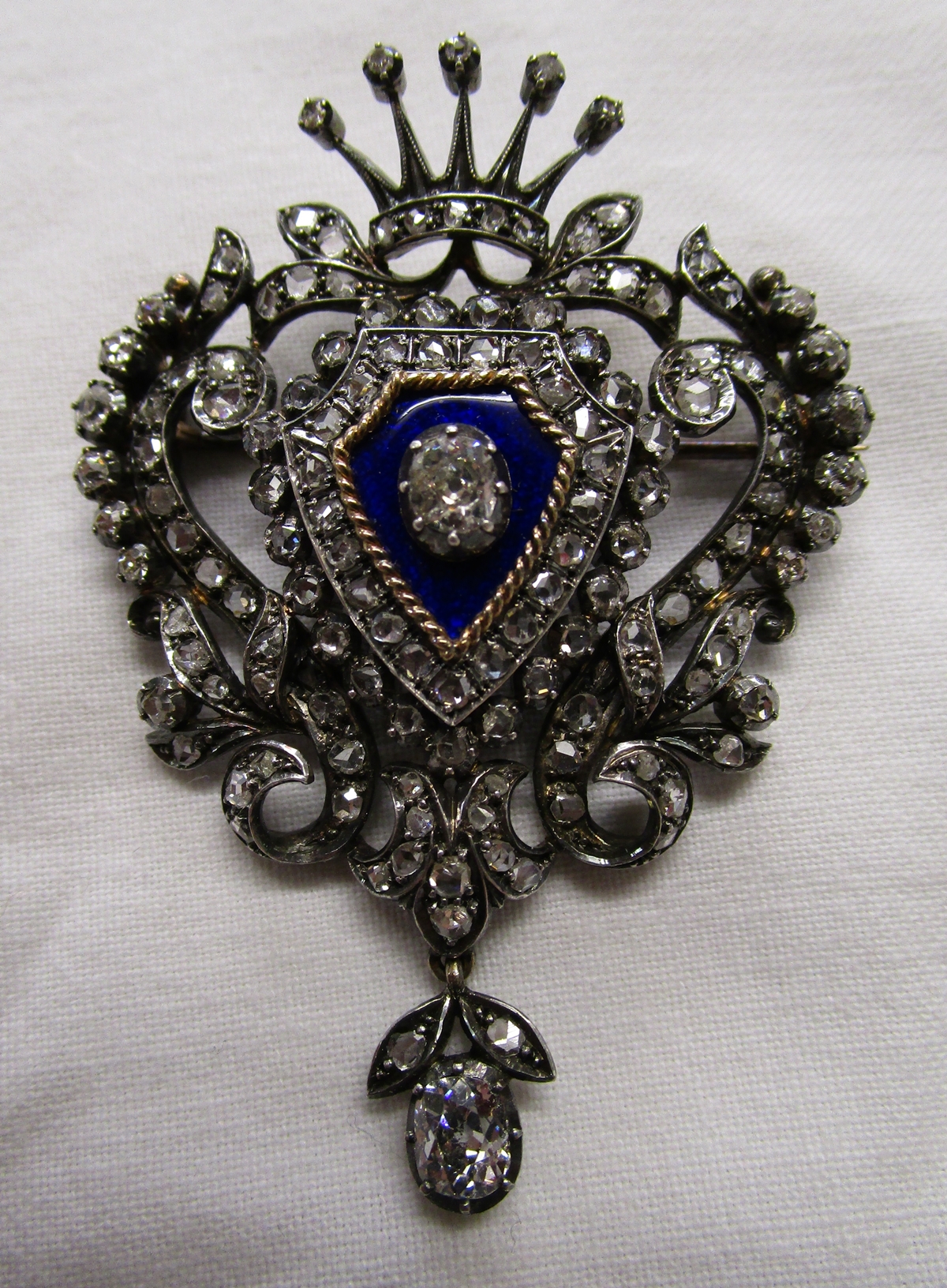 Fine 19C diamond and enamel brooch