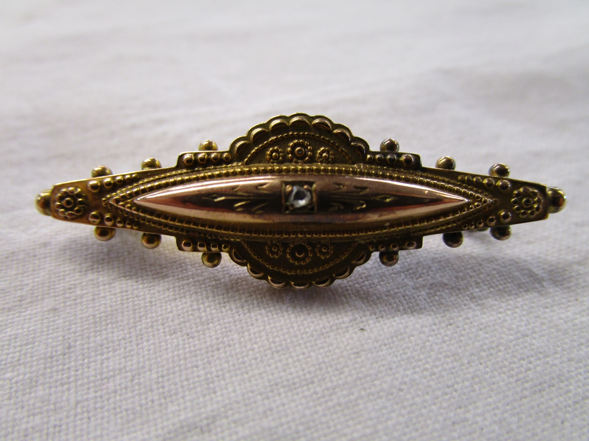 Victorian gold diamond set brooch