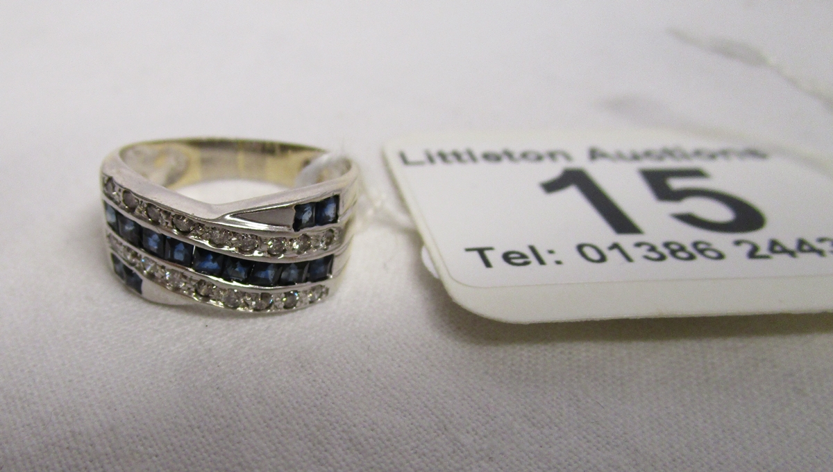 White gold baguette sapphire & diamond ring