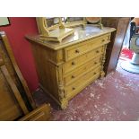 Pine chest of 4 drawers