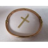 Gold bracelet & crucifix - Approx 7g