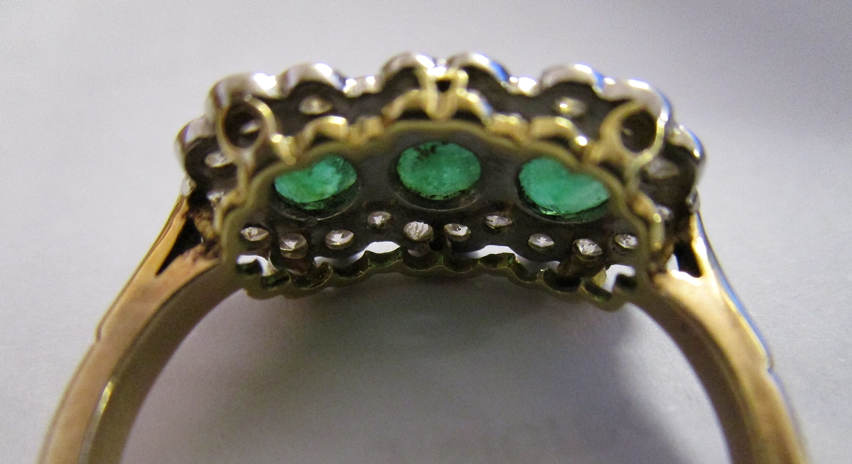 18ct diamond and emerald ring - Image 4 of 5