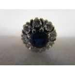 18ct sapphire & diamond cluster ring