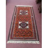 Patterned red wool carpet - Approx 200cm X 110cm