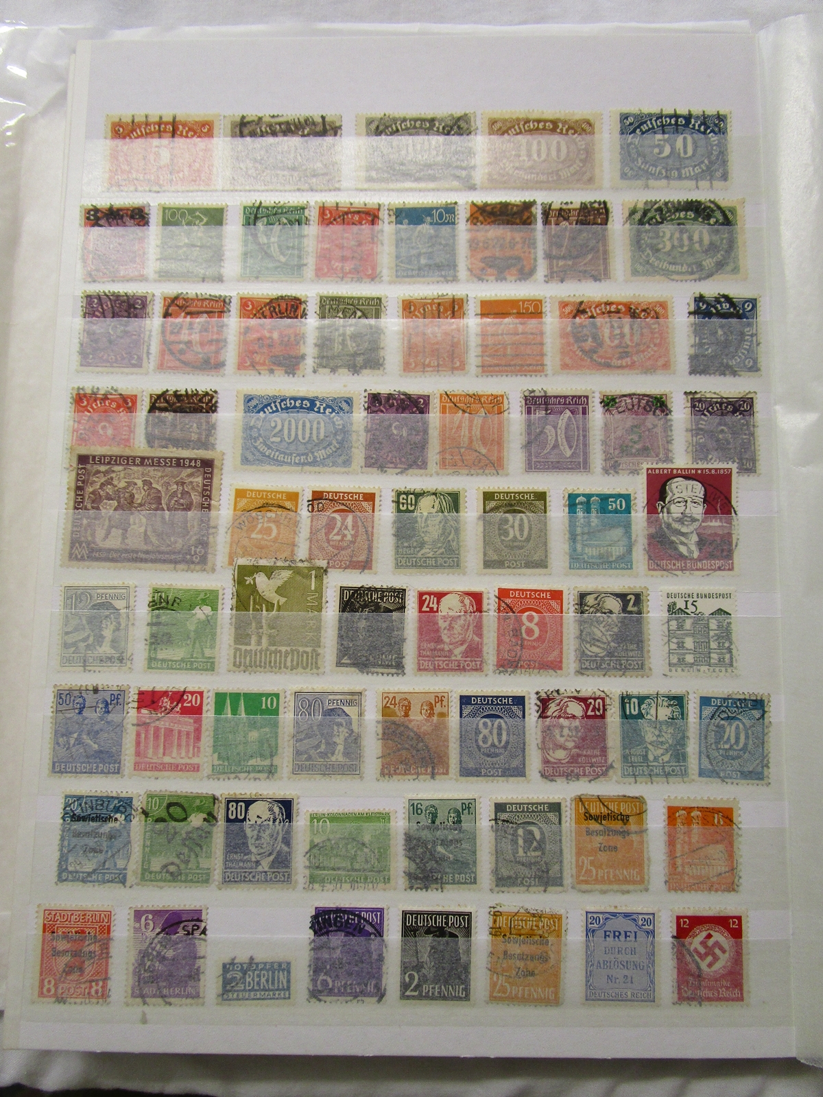 Stamps - All World challenge album & stock book of Europe & All World - Mint & Used - Image 3 of 3