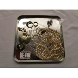 Tray of costume jewellery