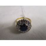 Good 18ct diamond & sapphire cluster ring