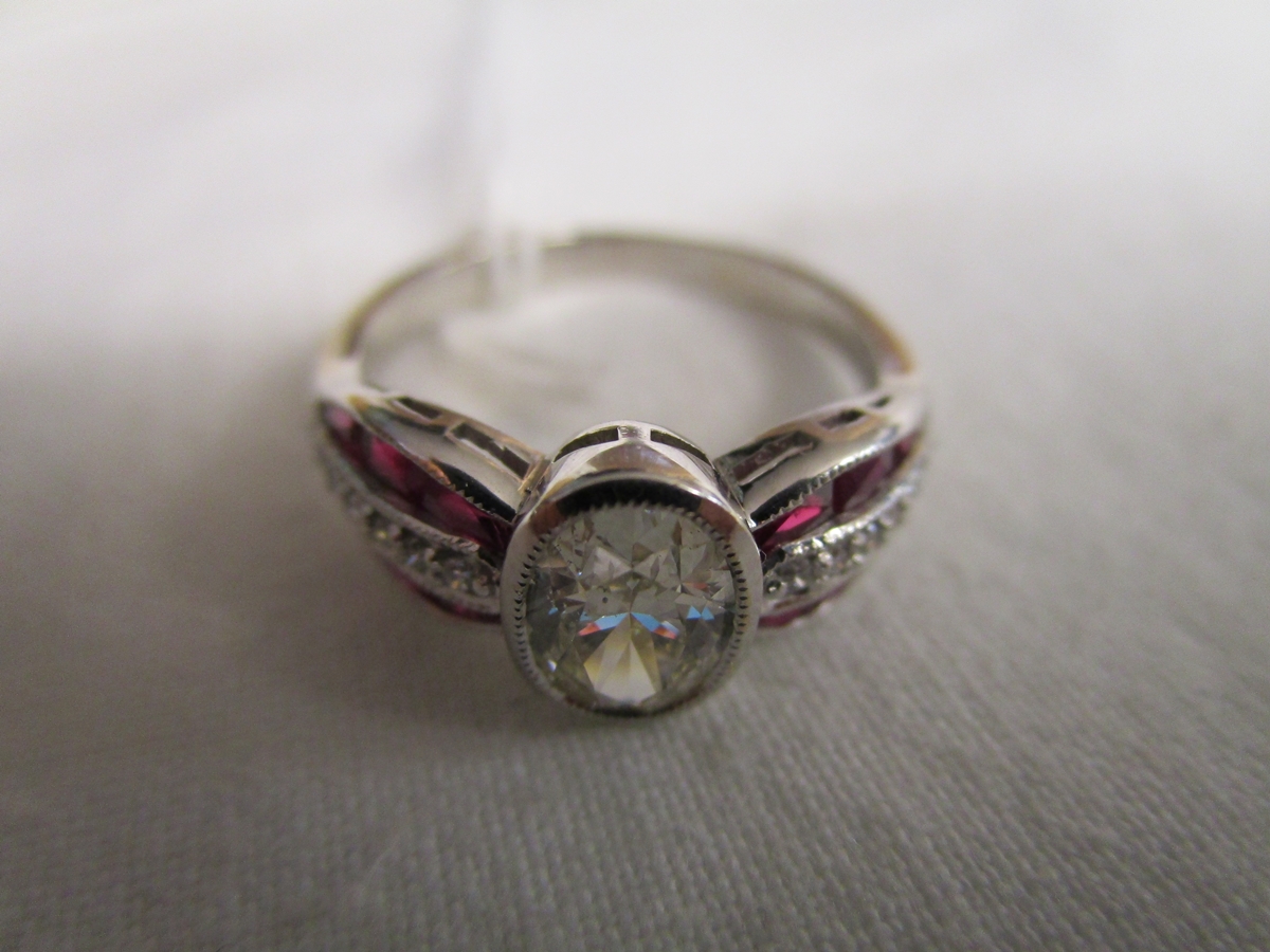 Fine white gold ruby & diamond set ring - Large centre diamond