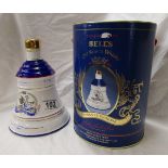 Bell's Wade decanter - Princess Eugenie 1990 - 75cl / 43% (Full, sealed and with box)