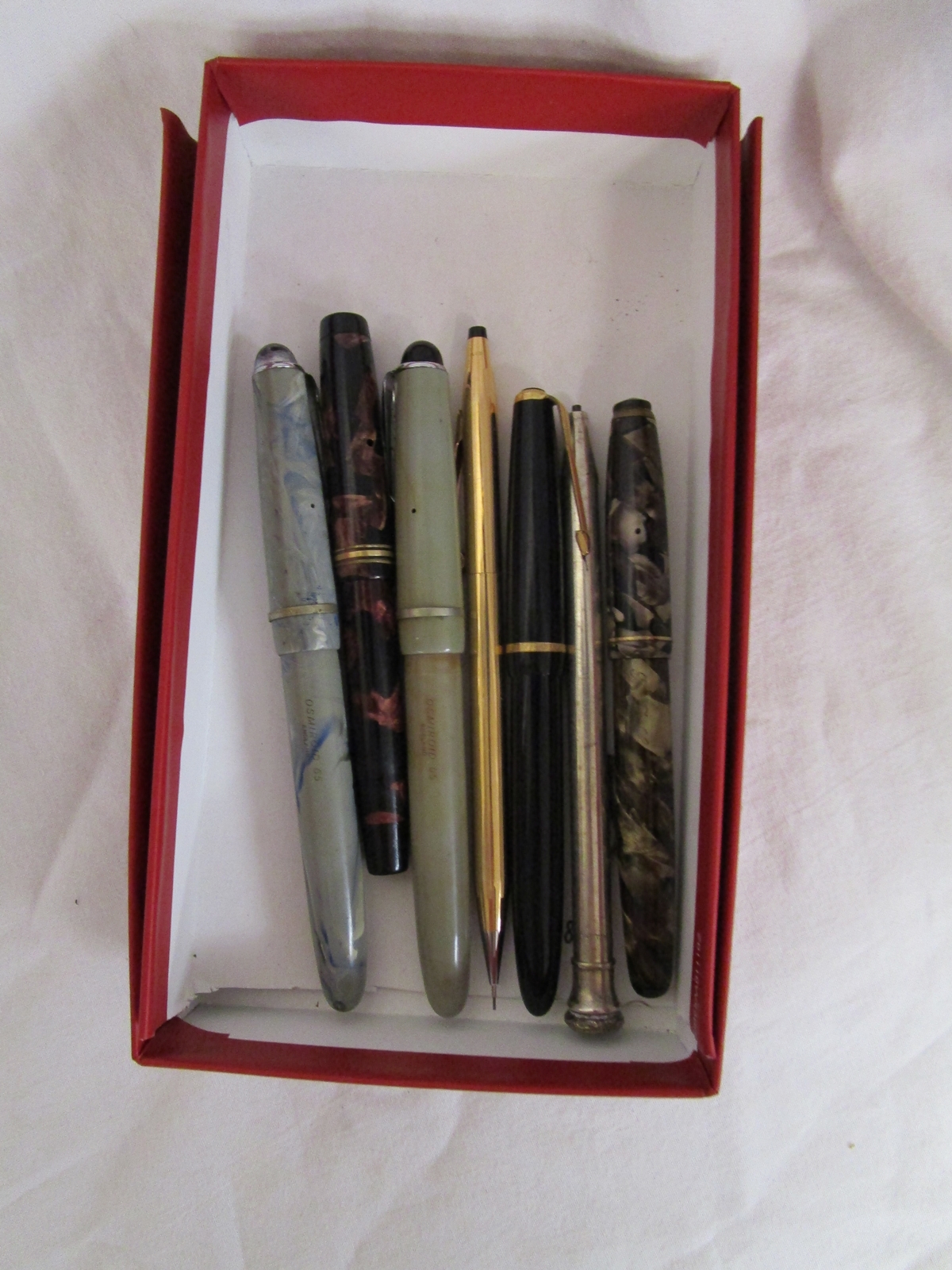 Collection of pens to include 3 14ct nibs & silver propelling pencil etc