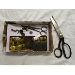 Tray of collectables to include military buttons & pinking shears
