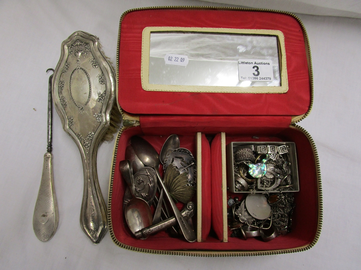 Jewellery box & contents - Mostly silver