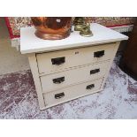 Painted chest of 3 drawers