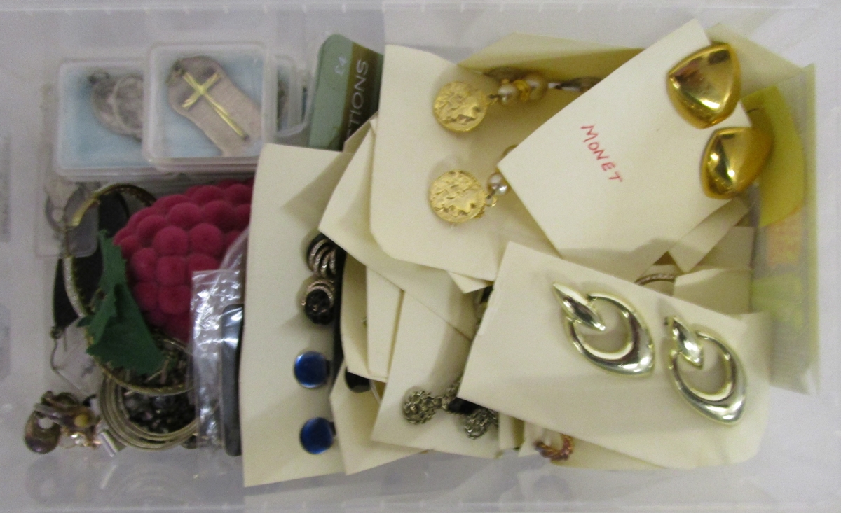 Box of costume jewellery to include earrings