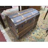 Dome top traveling trunk