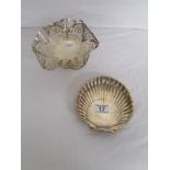 2 pieces of silver to include bon bon dish - Approx. 335g