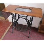 Singer sewing table