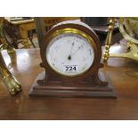 Mantle barometer