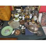 Large parcel of collectables to include Bossons wall plaques & clocks