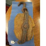 Early pulley block