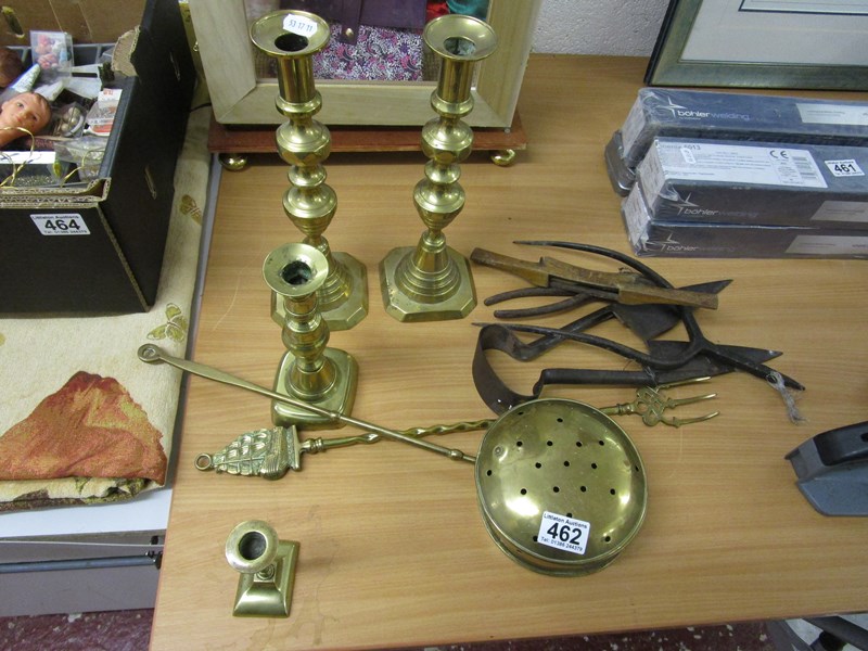 Collection of metalware to include brass candlesticks & vintage sheep shears