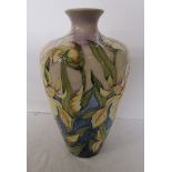 Moorcroft vase - 2000 72/12 Windrush by Debbie Hancock (Approx H: 32cm)