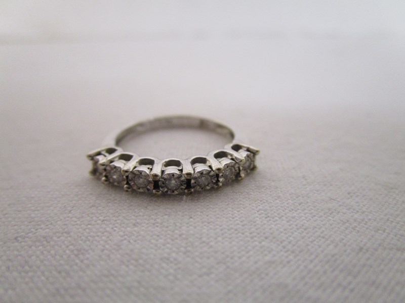 Gold diamond set ring